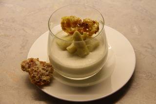 spargel_panna_cotta_mit_kaese_schinken_crackern